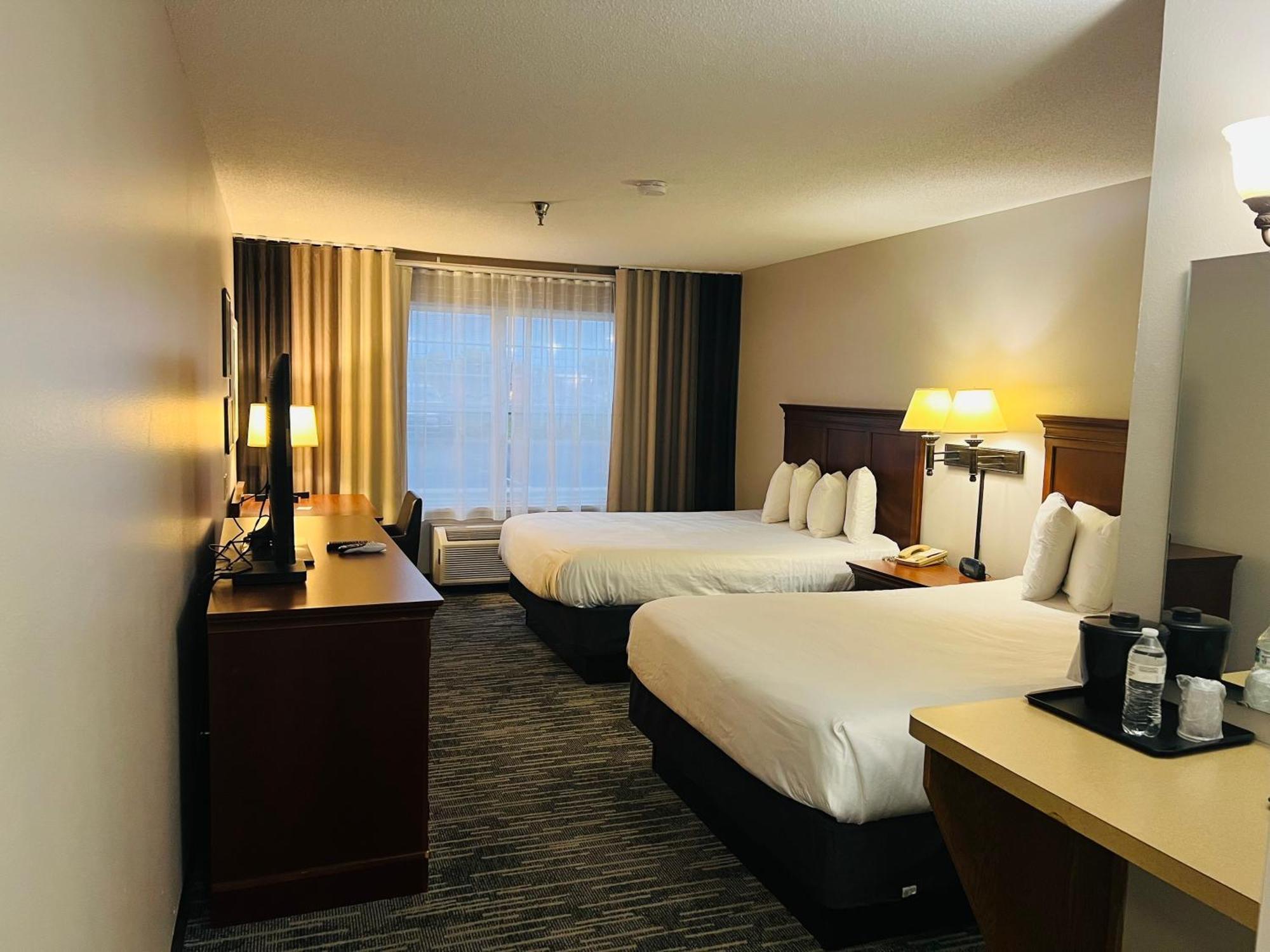 Harmony Inn & Suites Fort Dodge Εξωτερικό φωτογραφία