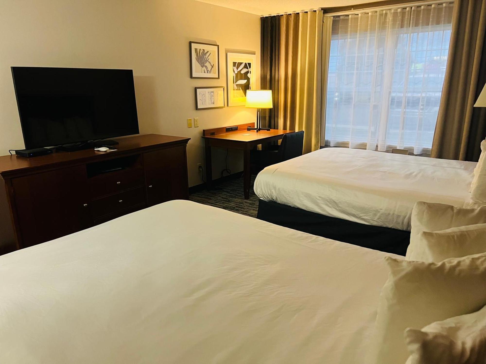 Harmony Inn & Suites Fort Dodge Εξωτερικό φωτογραφία
