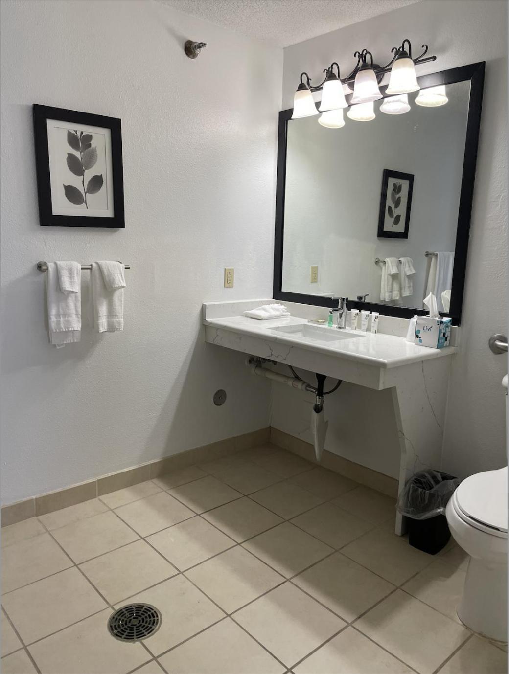 Harmony Inn & Suites Fort Dodge Εξωτερικό φωτογραφία