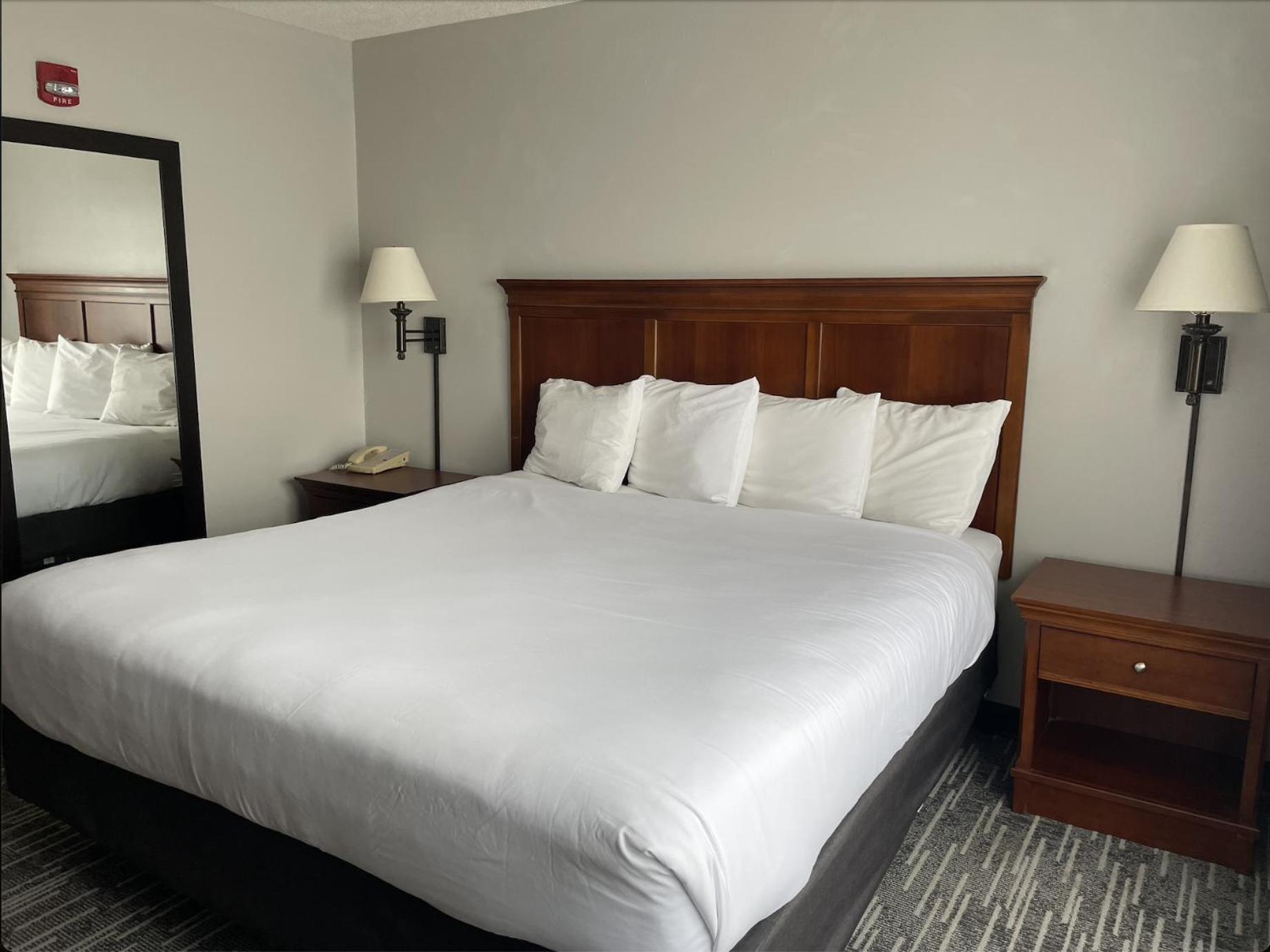 Harmony Inn & Suites Fort Dodge Εξωτερικό φωτογραφία