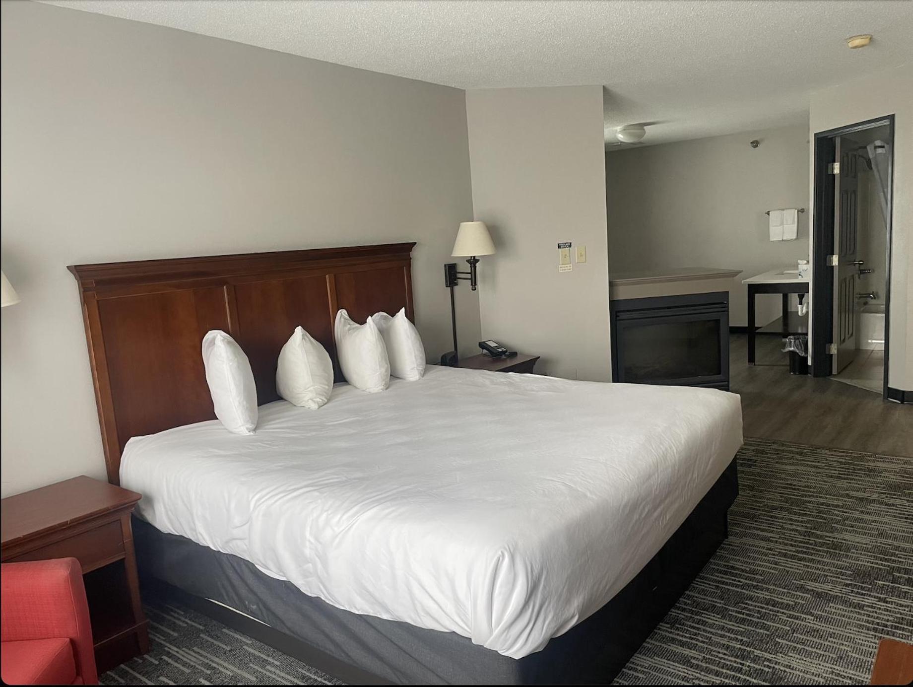 Harmony Inn & Suites Fort Dodge Εξωτερικό φωτογραφία