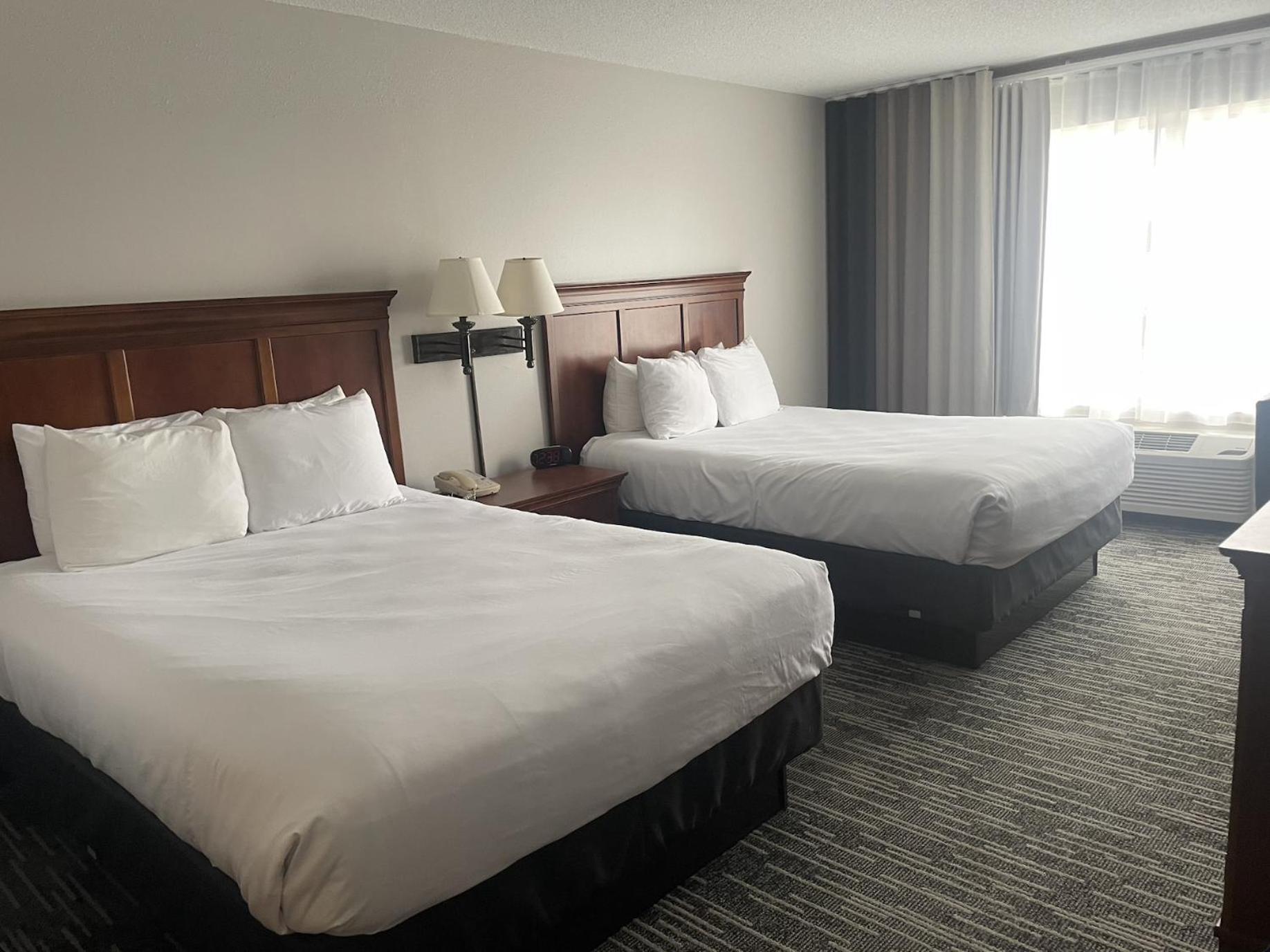 Harmony Inn & Suites Fort Dodge Εξωτερικό φωτογραφία