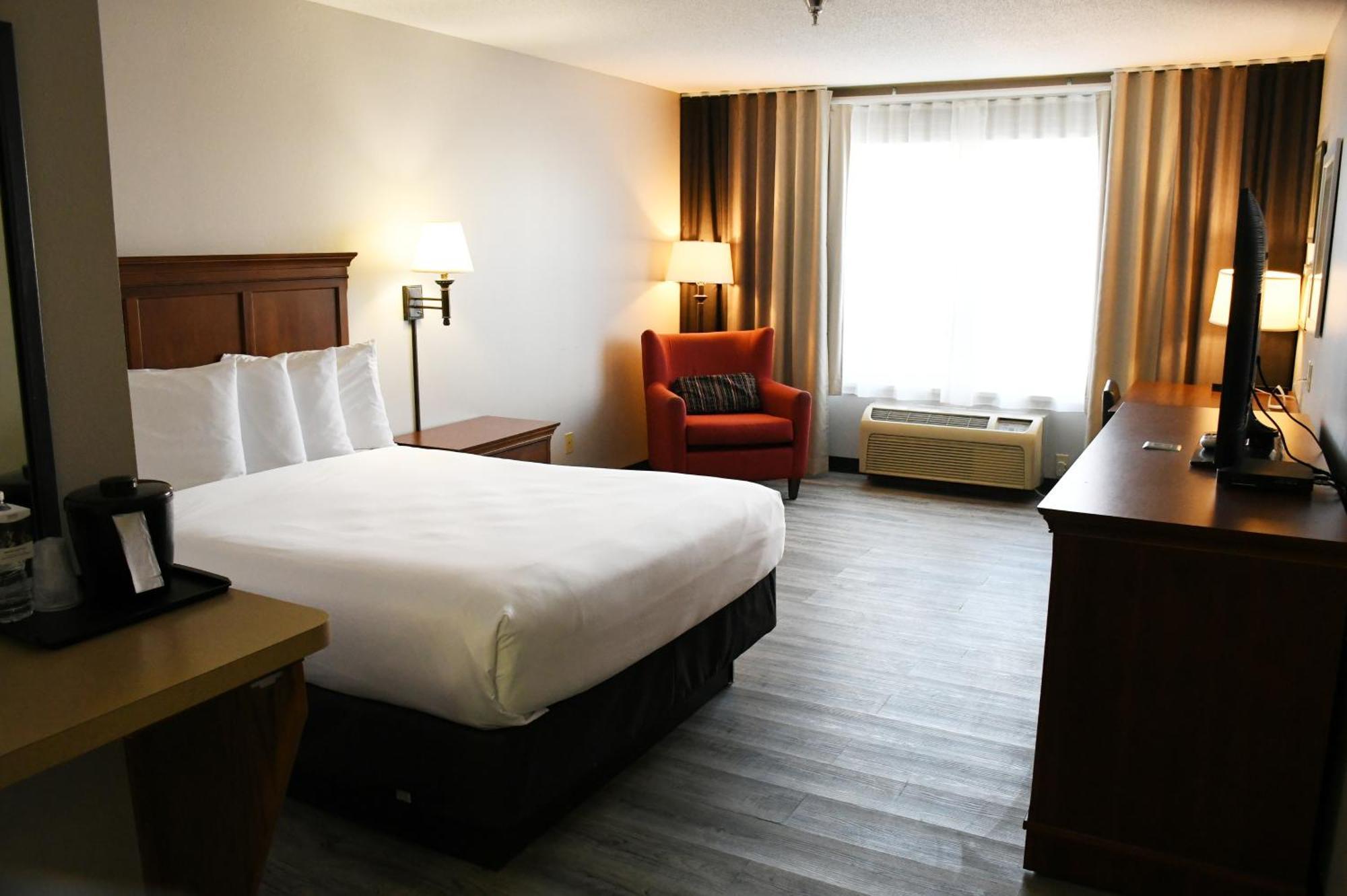 Harmony Inn & Suites Fort Dodge Εξωτερικό φωτογραφία