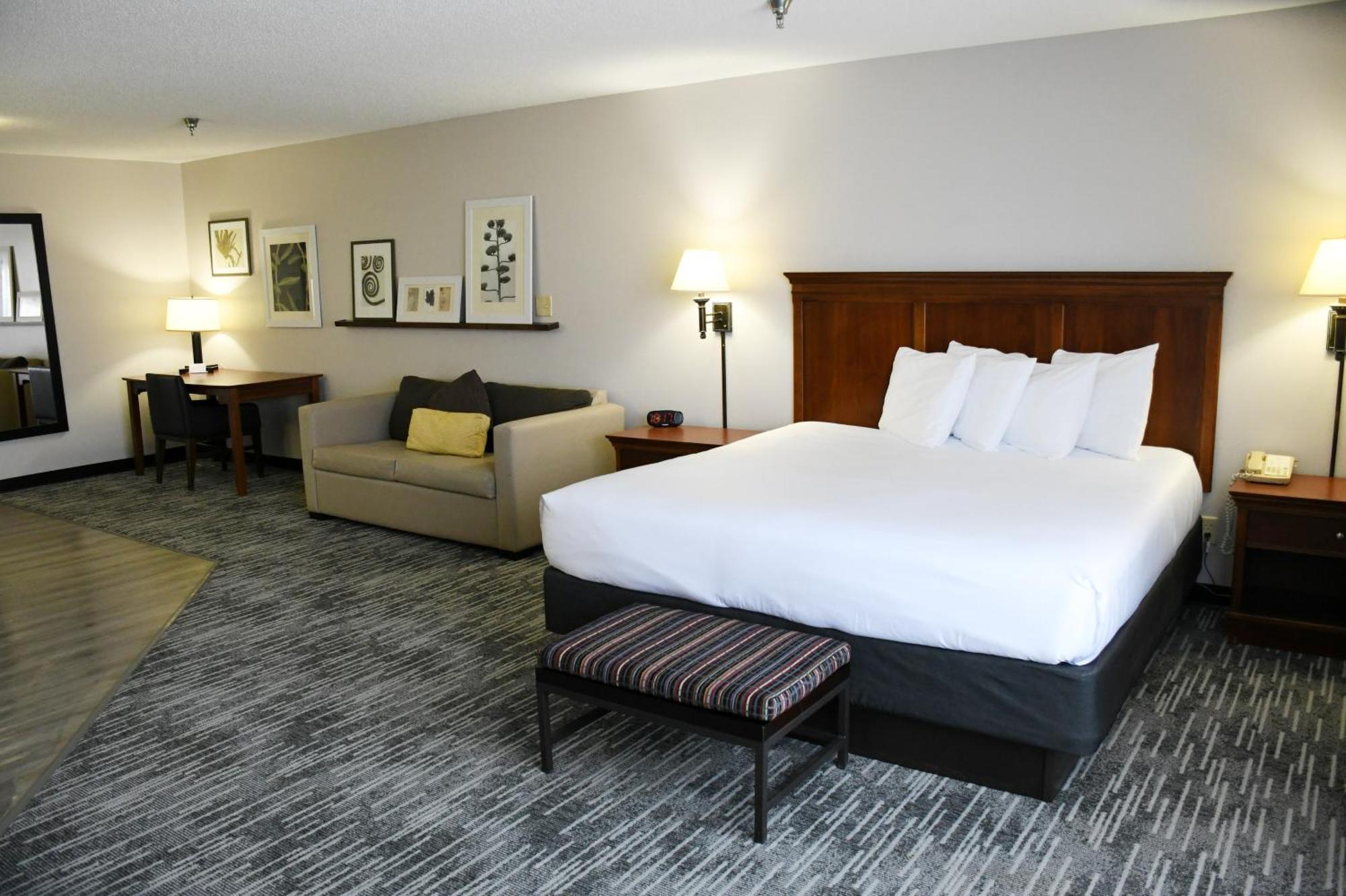 Harmony Inn & Suites Fort Dodge Εξωτερικό φωτογραφία
